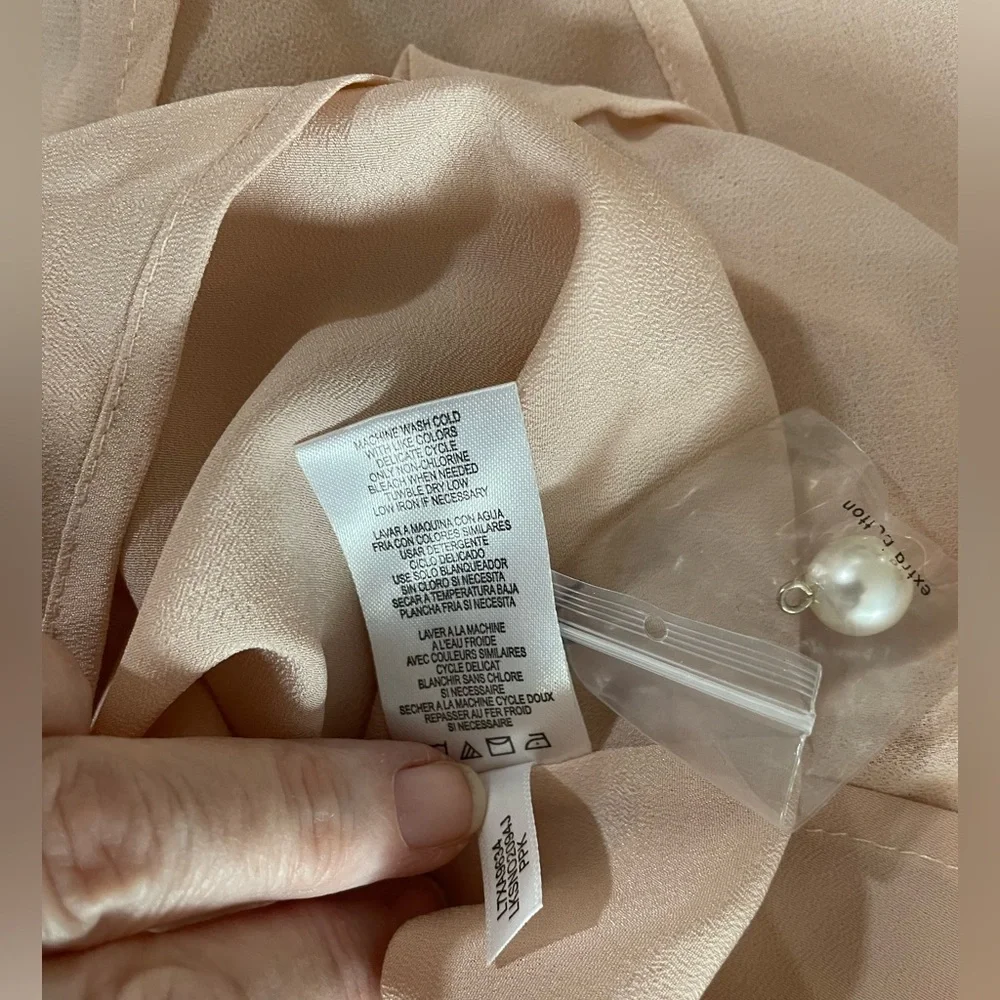 NWT Karl Lagerfeld Paris med. fancy top, sleeveless blouse pale pink faux pearl - Picture 7 of 7